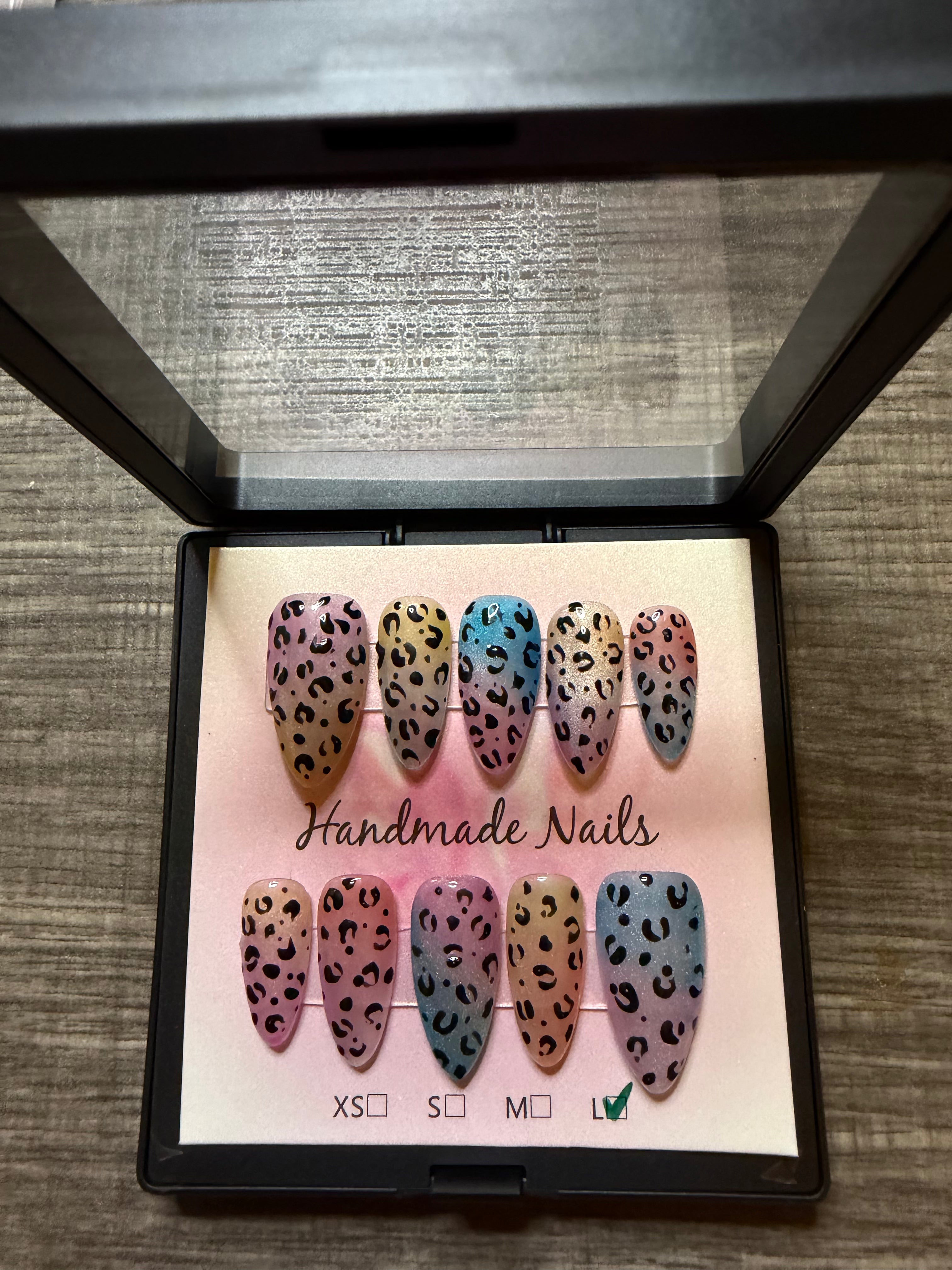 Pastel Wild colorful leopard print press on nails