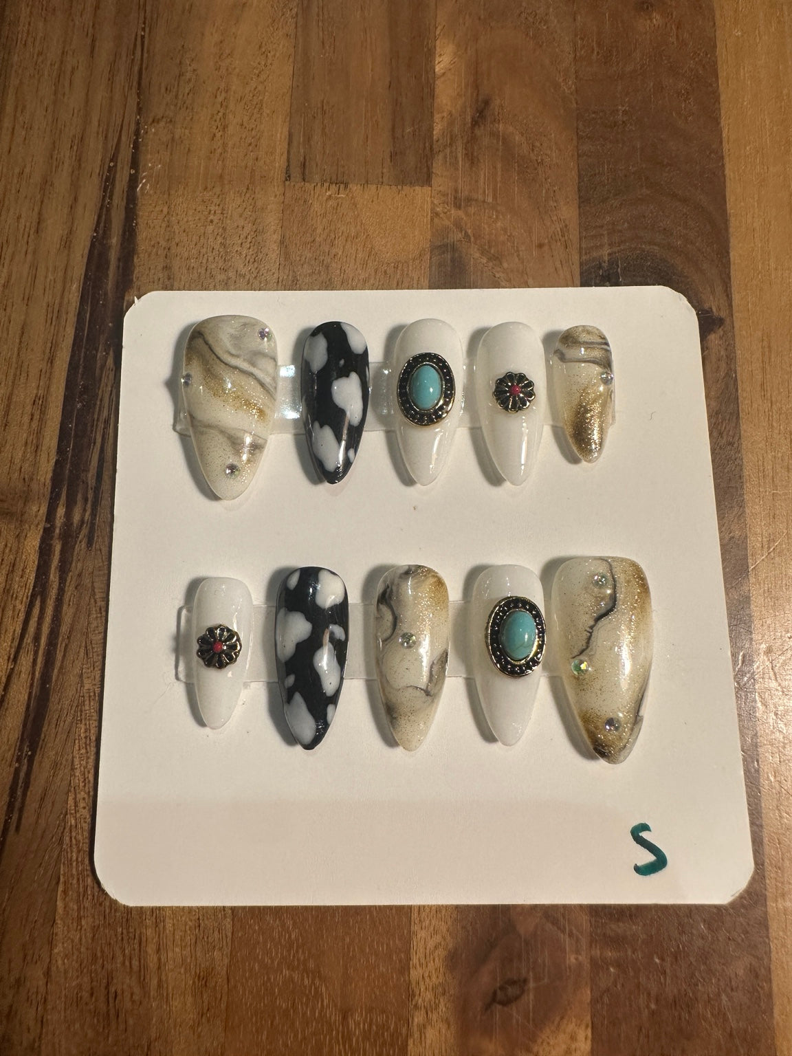 Pearl Whisper handmade press-on nail set