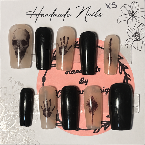 Close-up of After Midnight press-on nail set