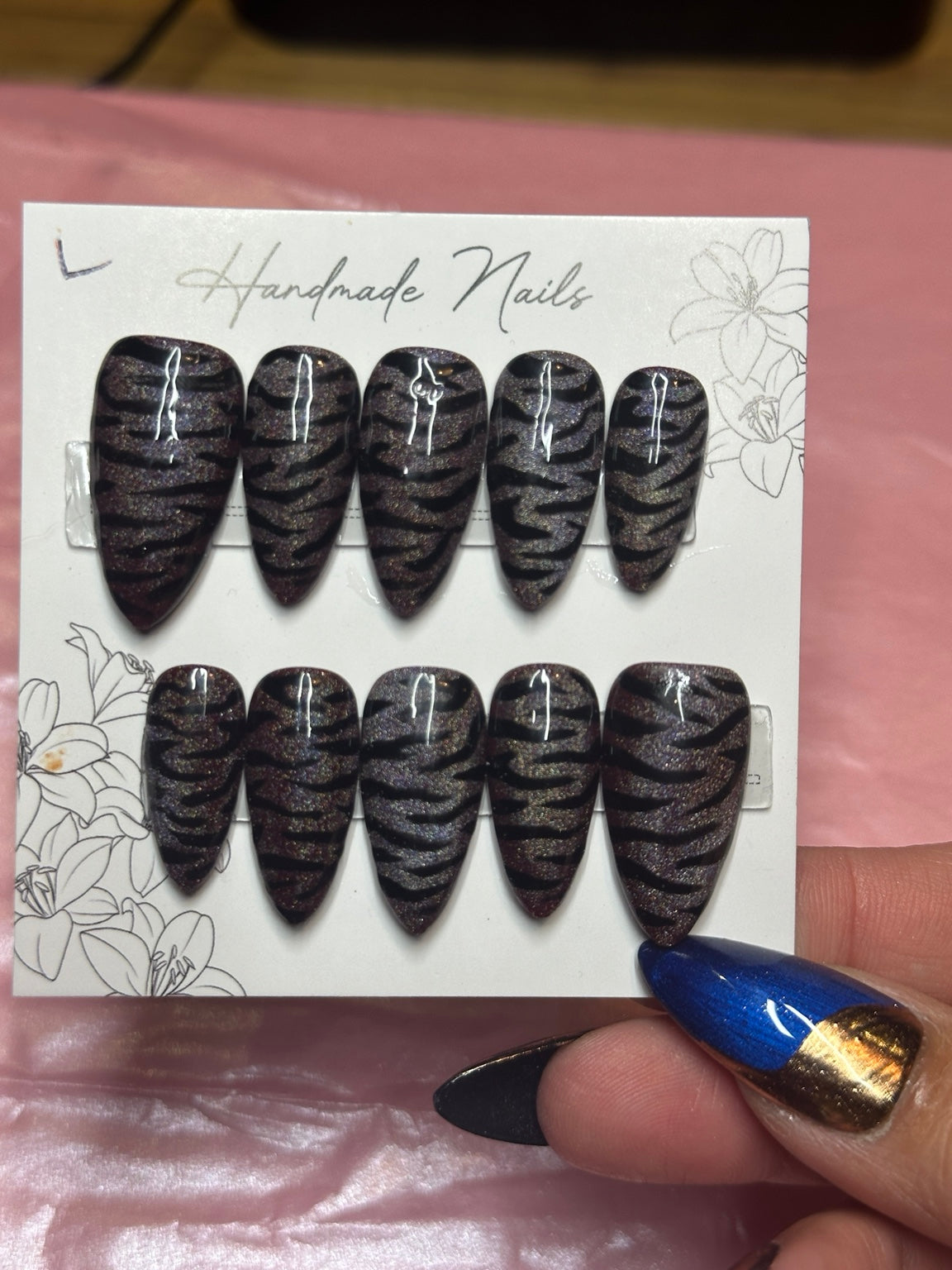 Bronze Tiger handmade press-on nails alternate view