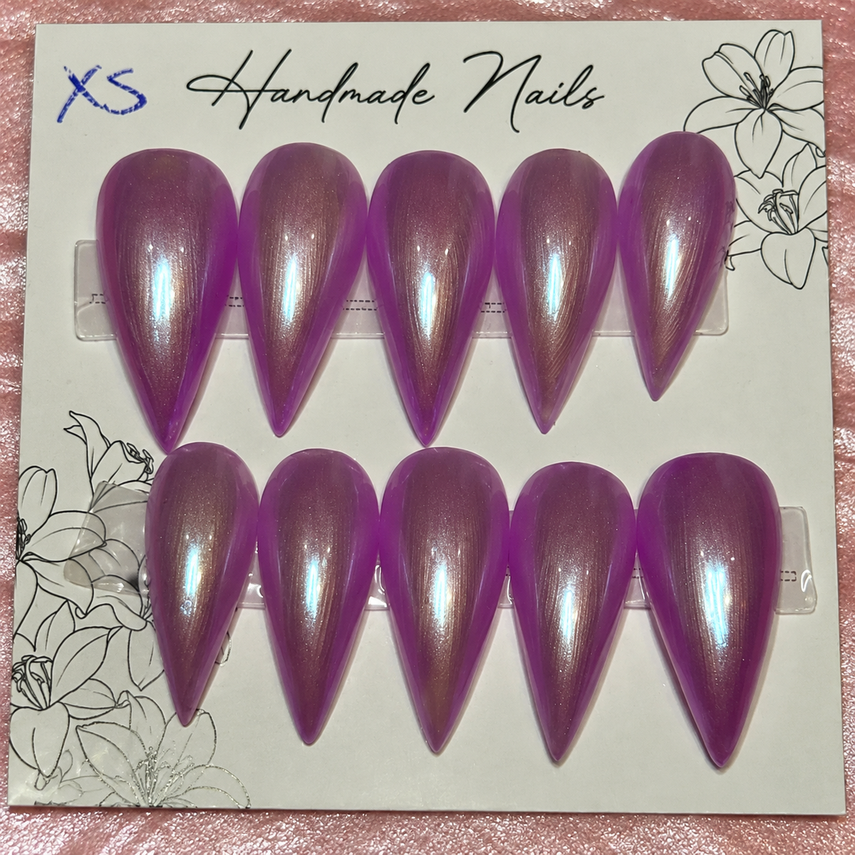 Close-up of Lilac Pearl Claws press-on nail set