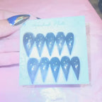 Glossy Onyx Claws moving product close-up