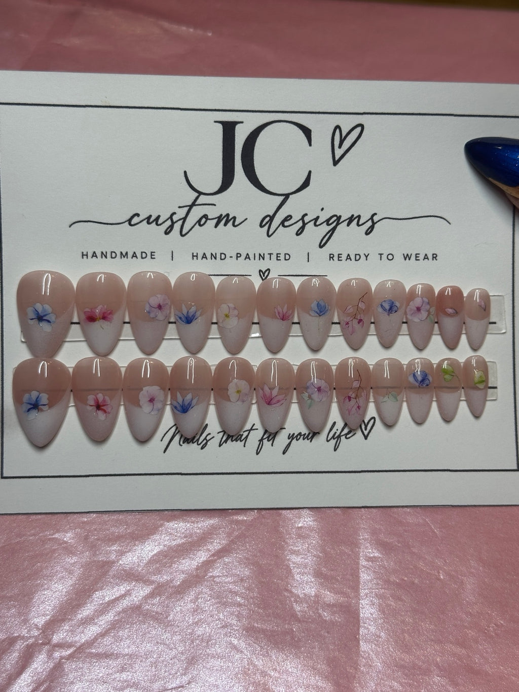 Wildflower French 24-piece short almond ready-to-wear press-on nails